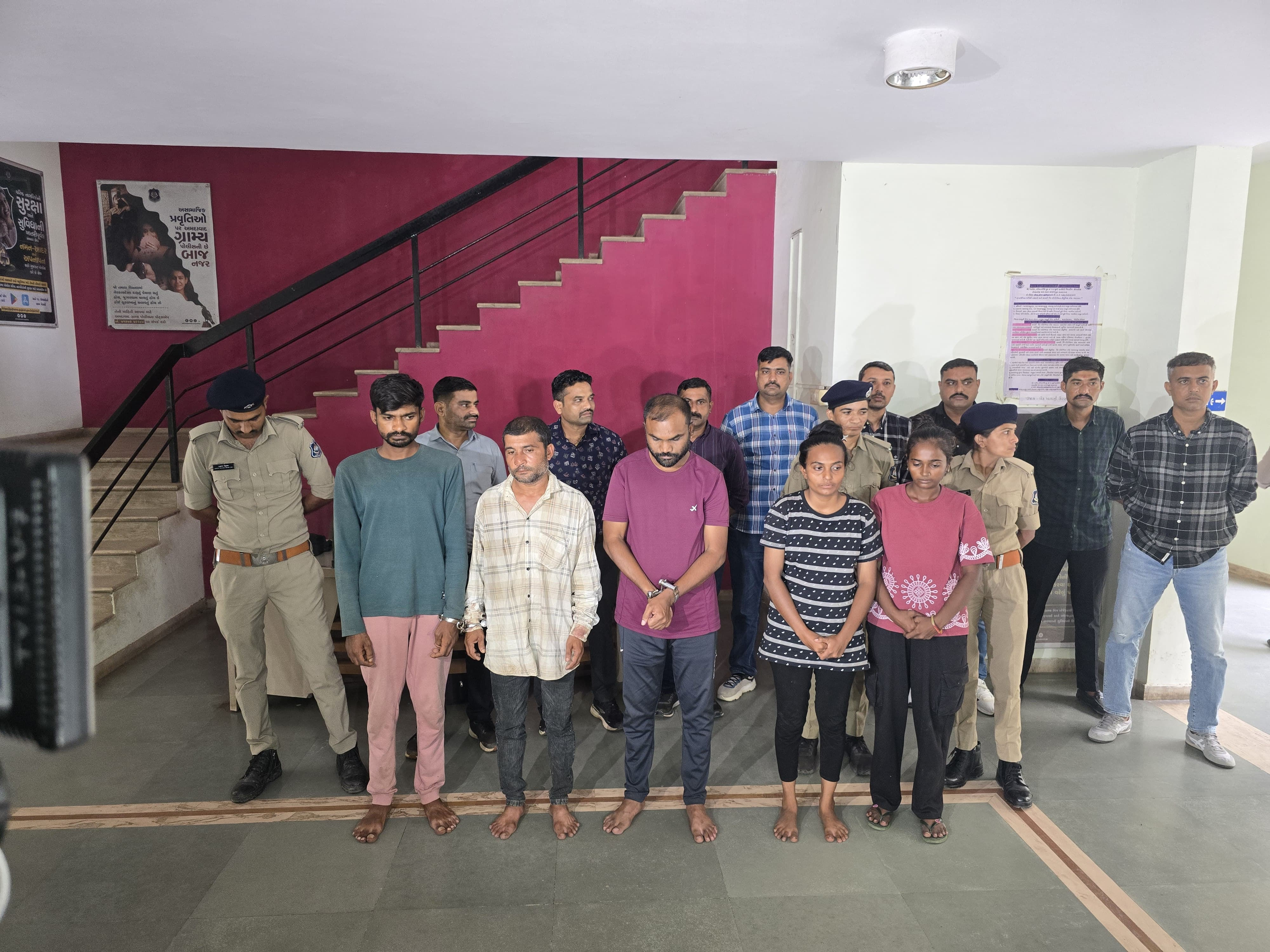 માસ્ટર માઇન્ડ મનીષાએ મુંબઇ હૈદરાબાદમાં ચાર બાળકો વેચ્યા હતા
