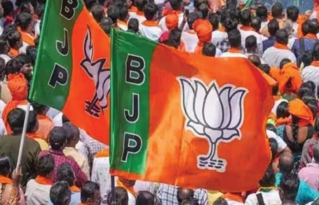 ગુજરાતમાં નવા-જૂનીના એંધાણ, ભાજપના ગણાતા બે રાજ્યોમાં જ પક્ષની મુશ્કેલી વધી