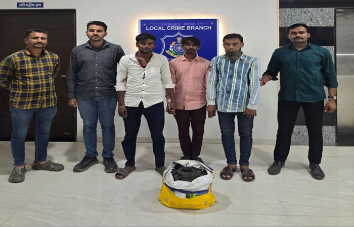 ભરૂચના સોલાર પાવર પ્લાન્ટમાંથી કોપરના કેબલ ચોરીમાં ભંગારના વેપારી સહિત ત્રણ ઝડપાયા