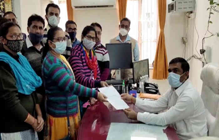 વડોદરા: મતદાર યાદી સુધારણા કાર્યક્રમ માંથી શિક્ષકોને મુક્તિ આપવા રજૂઆત
