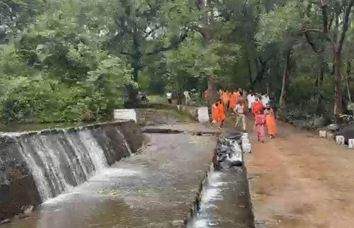 જંગલના રસ્તાના હઠાગ્રહને બદલે રેવન્યુ માર્ગે પણ પરિક્રમા થઈ શકે