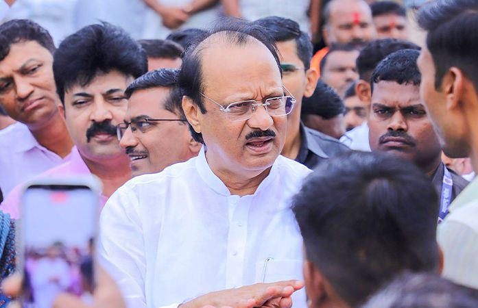 'હેલ્લો... હું અજિત પવાર', પ્લેન ક્રેશ પહેલા DyCMની કોની સાથે થઈ વાતચીત? સામે આવી ઓડિયો ક્લિપ
