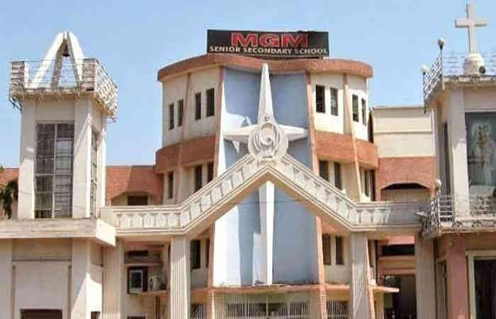 વડોદરા: MGM સ્કુલ ની વિદ્યાર્થીની કોરોનાથી સંક્રમિત