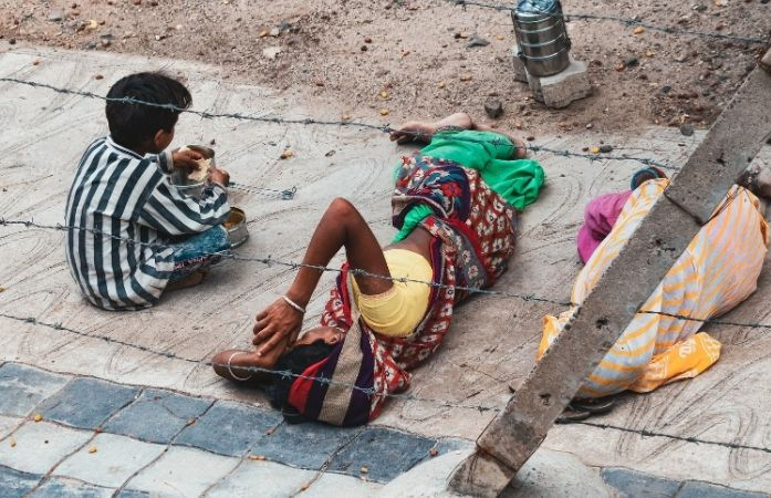 વિધવા બહેનો લાભથી વંચિત, નકલી પેન્શન અકાઉન્ટમાં સહાય: ગુજરાતની યોજનાઓમાં લોલમલોમ