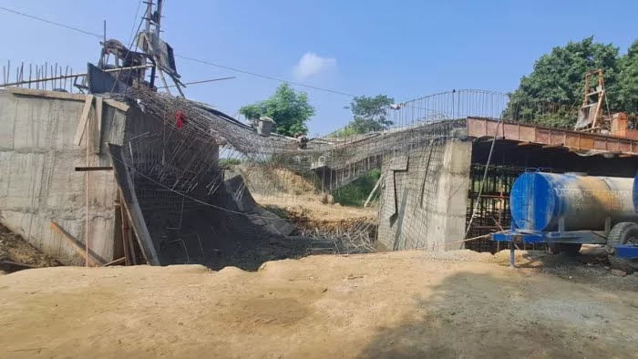 Under-construction bridge collapses in Bihar's East Champaran