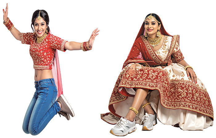 ઊંચી એડીના પગરખાંને જાકારો આપી  બિન્ધાસ્ત પહેરે છે સ્નીકર્સ અને ફ્લેટ્સ