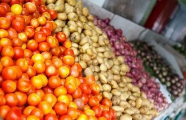 Monsoon delays push up vegetable prices across Saurashtra