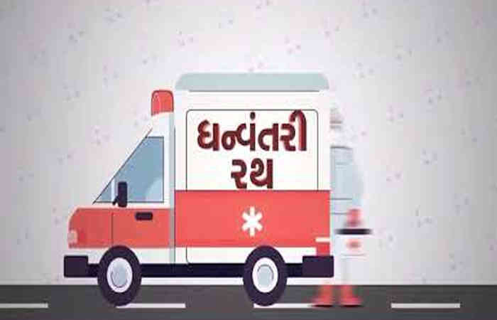 સુરત: કોરોના ટેસ્ટીંગ માટે પાલિકાએ સભા સ્થળ બહાર ધન્વંતરી રથ મુક્યો