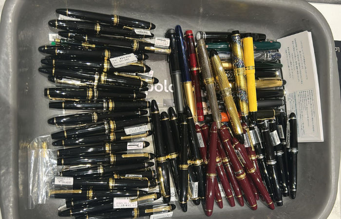 Customs seize 61 luxury designer pens worth ₹30 lakh from Japan flier at Ahmedabad airport