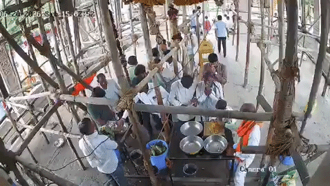 મહારાષ્ટ્રના હનુમાન મંદિરમાં સભા મંડપની છત ધરાશાયી થતાં 5થી વધુના મોત, 30થી વધુ ભક્તો દટાયા