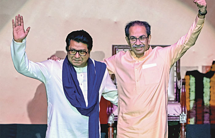અમે બંને ભાઈઓ સાથે રહેવા  એક થયા છીએ : ઉદ્ધવ ઠાકરે