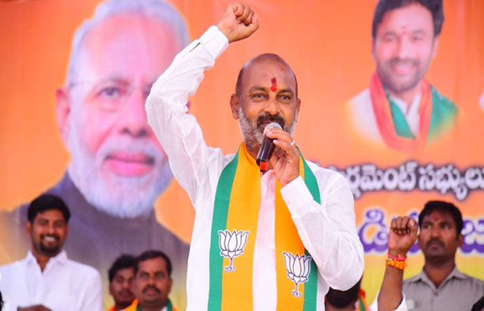 'ભાજપના ઉમેદવારને ચૂંટો અને તાત્કાલિક 10 લાખ મેળવો...', કેન્દ્રીય મંત્રીનો ગામના લોકોને વાયદો!