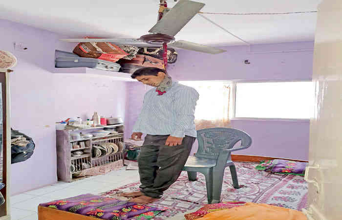 નડિયાદ પશ્ચિમમાં યુવકે ફલેટમાં ગળાફાંસો ખાઇ લેતા ચકચાર