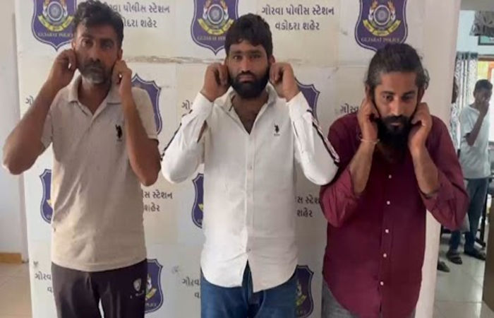 ગોરવામાં કોર્પોરેશનની ટીમ સાથે ઘર્ષણ કરી ગાય છોડાવી જનાર ત્રણ પશુપાલક પકડાયા