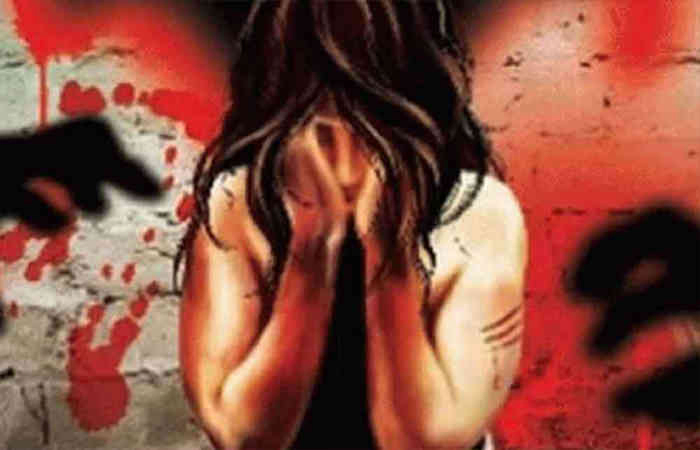વડોદરા: સગીર કન્યા પર થયેલા બળાત્કારના બનાવથી ગરીબ પરિવાર ફફડી ગયું, ગામની એક મહિલા આગળ આવી