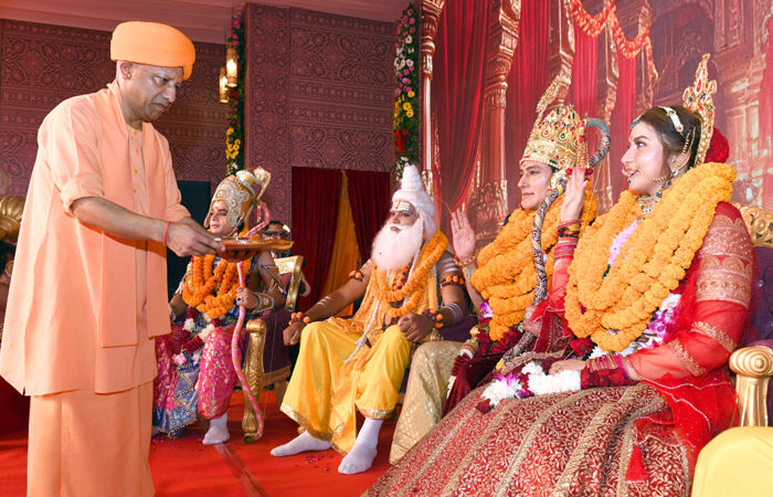 VIDEO: 'સપાએ રામભક્તો પર ગોળીઓ ચલાવી, અમે દીપ પ્રગટાવ્યા', દીપોત્સવમાં બોલ્યા CM યોગી