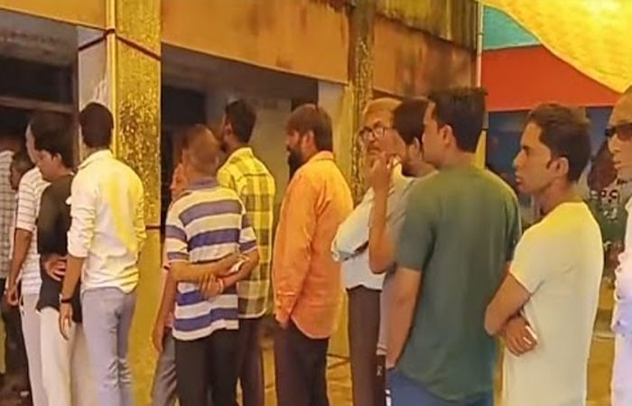 વડોદરા જિલ્લામાં 208 ગ્રામ પંચાયતો માટે 11 વાગ્યા સુધી 20 ટકા મતદાન