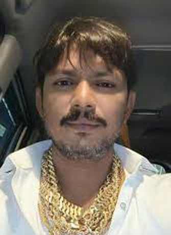 વડોદરાના વોર્ડ-6ના કોંગી ઉમેદવારના પતિ પ્રભુ સોલંકીને ડુપ્લિકેટ સોનાના કેસમાં હરિયાણા પોલીસ ઉઠાવી ગઇ