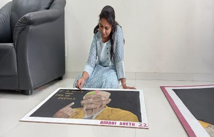 જામનગરના રિદ્ધિ શેઠ દ્વારા મતદાન જાગૃતિ હેતુ રંગોળીનું સર્જન કરવામાં આવ્યું