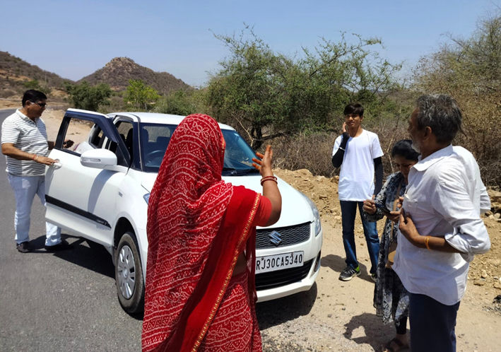 6 મહિના પહેલાં વડોદરા સ્ટેશનેથી મળેલા મૂકબધિર કિશોરનું રાજસ્થાની શૈલીનું ચિત્ર પરિવાર સુધી દોરી ગયું