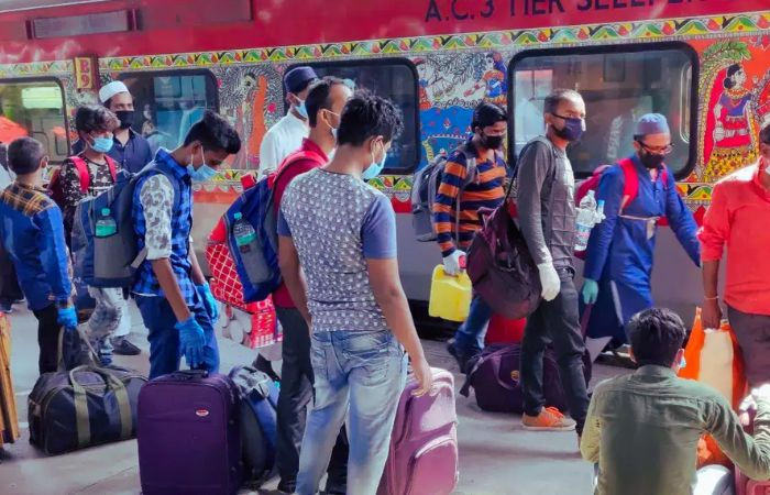 ટ્રેનમાં સામાન ચોરી થશે, તો જવાબદાર રેલવે હશે અને વળતર પણ આપવુ પડશે: કન્ઝ્યુમર કોર્ટે