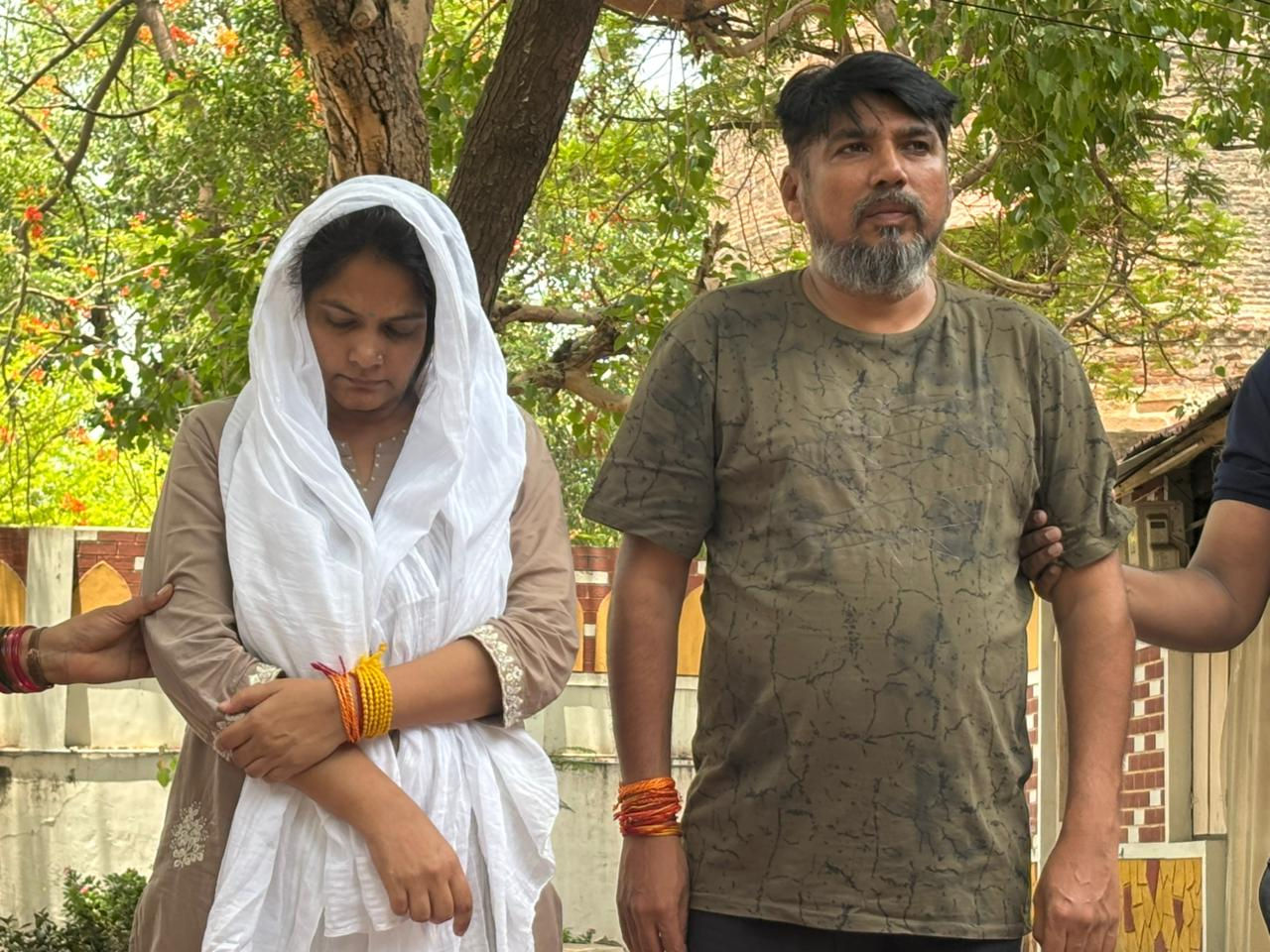 કેનેડામાં થયેલી 2.72 કરોડ રૂપિયાની છેતરપિંડી કેસમાં દંપતી ધરપકડ, બેંક લોકરમાંથી 7.51 કરોડનો સામાન જપ્ત