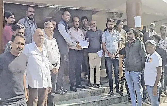 Patidar leaders rally for woman accused in Amreli bogus letter row