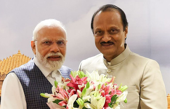 પ્લેન ક્રેશમાં અજિત પવારના મૃત્યુની તપાસ કરવા 3 નેતાની માગ, દેશભરના નેતાઓની શ્રદ્ધાંજલિ