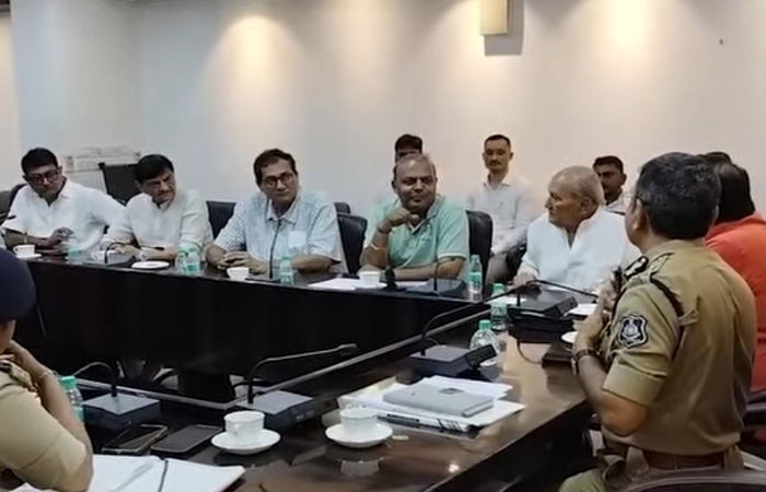 પોલીસ ભવન ખાતે સાંસદ - ધારાસભ્યોની સંકલન બેઠક યોજાઇ