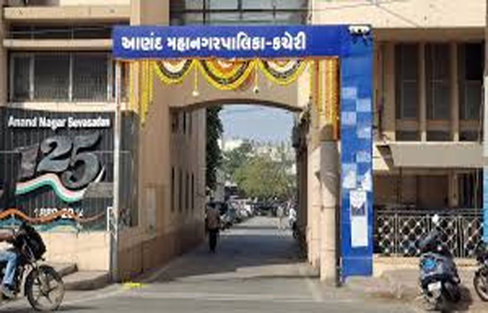 કરમસદ-આણંદ મહાનગરપાલિકામાં કુલ ૫૨ બેઠકોમાંથી 26 બેઠકો મહિલાઓ માટે અનામત