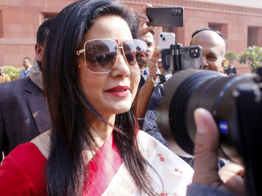 LS expels Mahua Moitra due to allegations in cash-for-query case