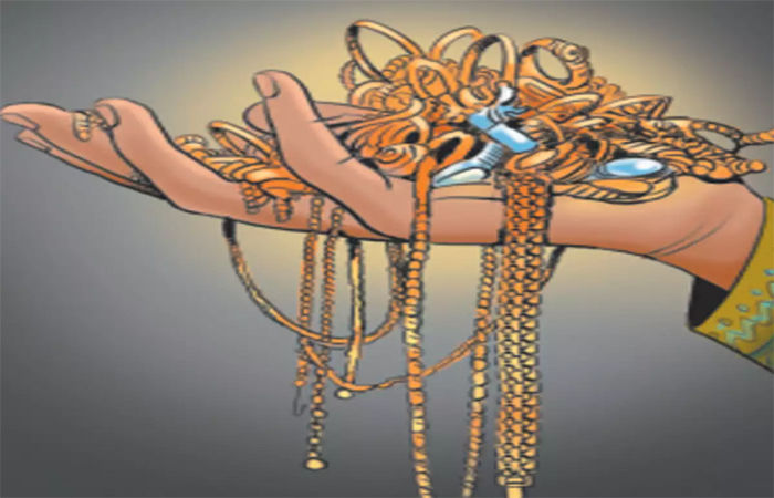 મંદિરમાંથી માતાજીની સોનાની ચેનની ચોરી