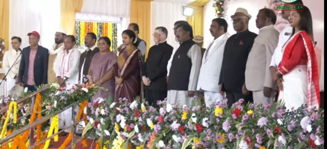 11 ministers of Hemant Soren-led cabinet take oath in Jharkhand