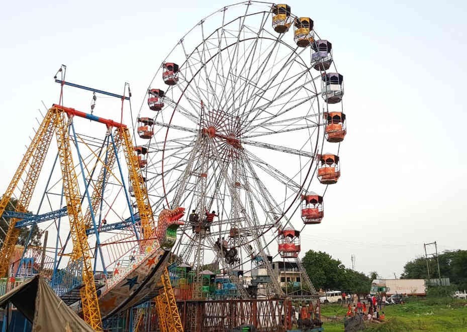 ઝઘડિયા ખાતે પરવાનગી વિના ચાલતા ફનફેરમાં જોખમી રાઇડ્સ મામલતદારે બંધ કરાવ્યા