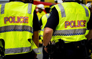 South London shooting, stabbing leaves 4 injured