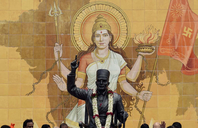'ગાયને ભગવાન નહોતા માનતા સાવરકર, 5 વખત અંગ્રેજોને કરી હતી દયા અરજી..', પ્રપૌત્રએ કોર્ટમાં જુઓ શું-શું કહ્યું