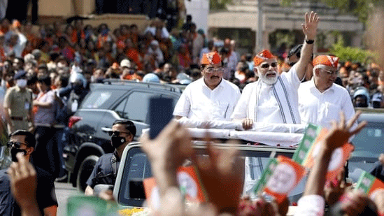 નિકોલના અપક્ષ ઉમેદવારને ઉમેદવારીપત્રક પાછું ખેંચી લેવા દબાણ કરાતા અન્ડરગ્રાઉન્ડ