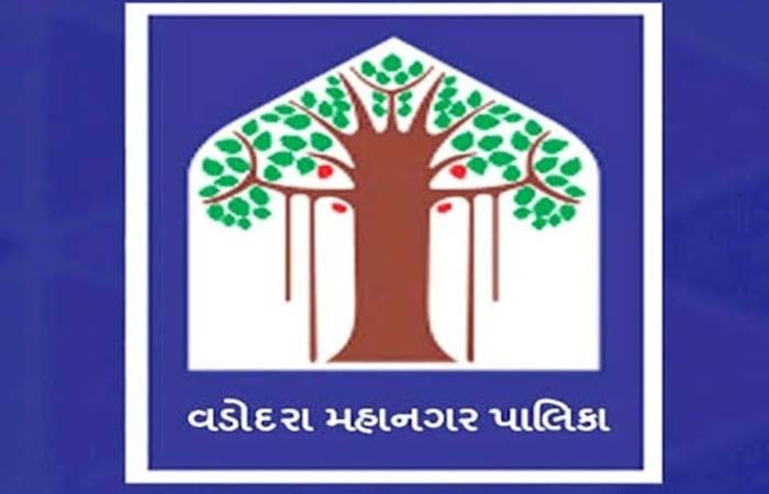 વડોદરા: મેનહોલમાં પડવાથી યુવકનું મોત નીપજતા મ્યુ. કોર્પોરેશનની કાર્યવાહી
