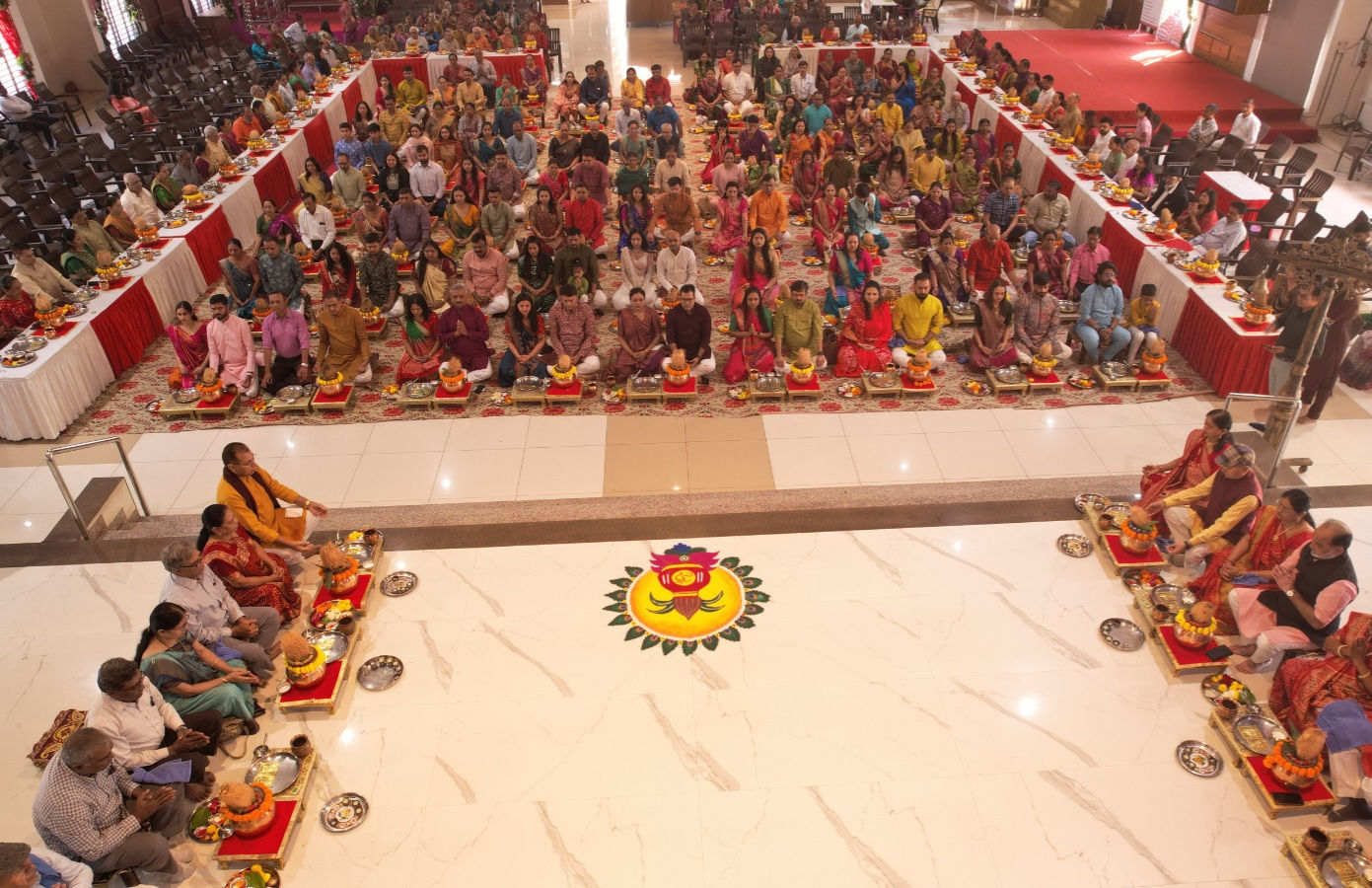 અમદાવાદના વિશ્વ ઉમિયાધામ મંદિરમાં કળશ પૂજન, 108 નદીના જળથી ભરેલા કળશનું ગર્ભગૃહમાં સ્થાપન