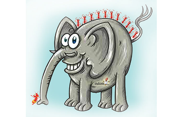 ઘમંડી હાથી                             .
