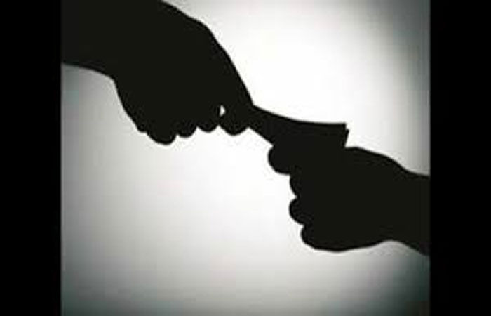 Bribe demand case filed against then Mamlatdar of Ghogha and his driver