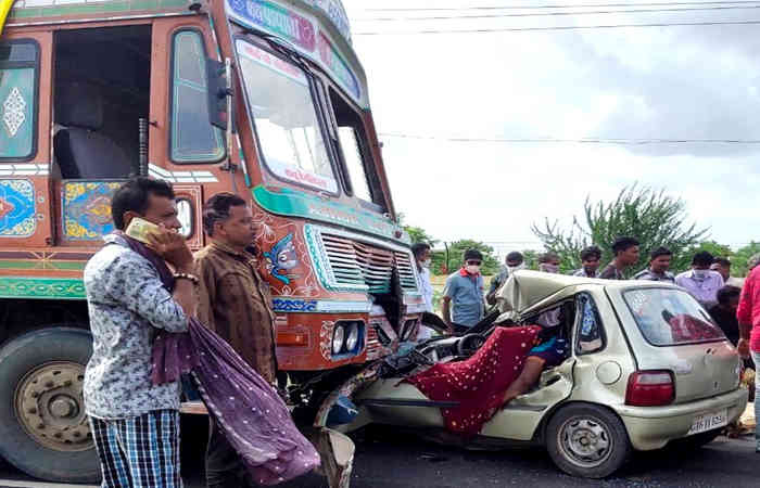 અમરેલી નજીક અકસ્માતમાં 4ના કરૂણ મોત, 3 ઘવાયા