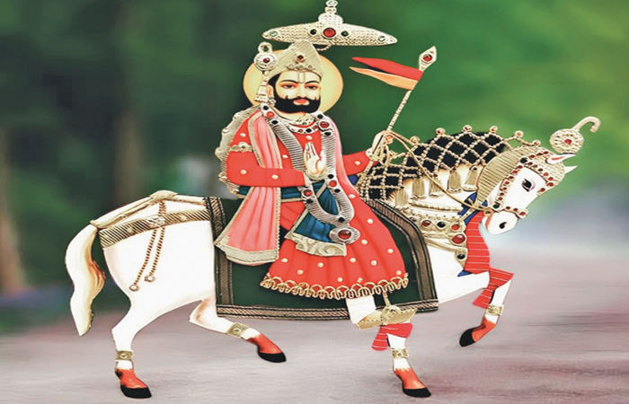 વર્તમાન સમયમાં ભક્તિ અને શક્તિ કેટલી અનિવાર્ય?