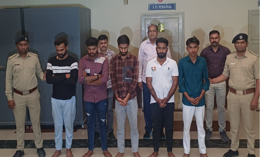પગારની બાબતમાં પૂર્વ કર્મચારીઓએ યુવકનું અપહરણ કરી માર માર્યો