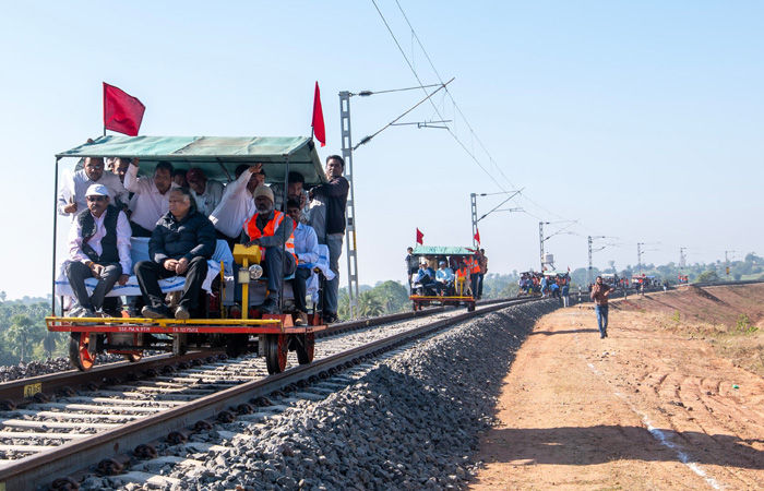 જોબટ – દેકાકુંડ સેકશન પર ૧૨૫ કિ.મી. પ્રતિ કલાકની ઝડપે ટ્રાયલ રન લેવાયો