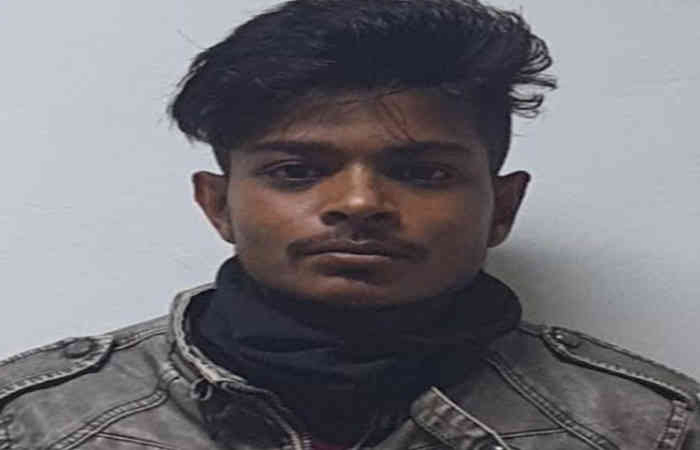 વડોદરા: કેન્દ્રીય મંત્રીના કાફલા પૂર્વે રસ્તા પર દારૂની રેલમછેલ: આખરે ખેપિયો ઝડપાયો