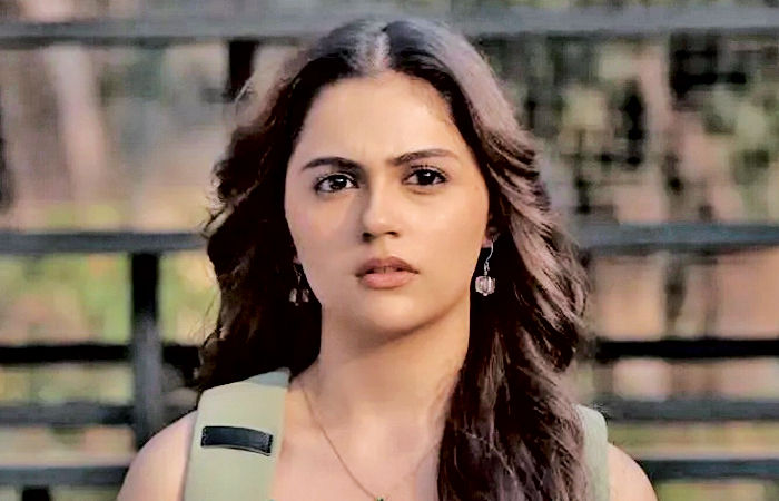 અનીત નવી ફિલ્મનાં શૂટિંગ પહેલાં બીએની પરીક્ષા આપશે