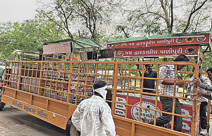 ભાઈજીપુરા નજીક સર્વિસ રોડ ઉપર ટ્રાફિકને અડચણરૃપ દબાણો દૂર કરાયા