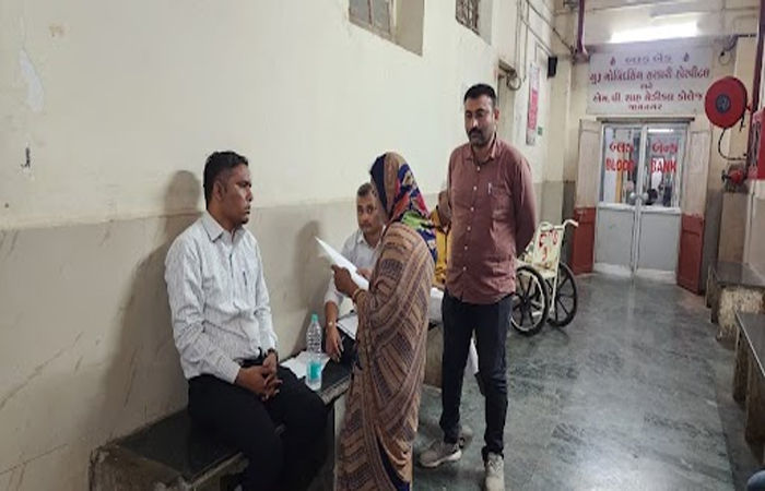 જામનગરના સિક્કામાં મોડી રાત્રે વિપ્ર વિધવા મહિલાની તલવારના ઘા ઝીંકી દઈ હત્યા નિપજાવાતાં ભારે ચકચાર