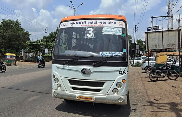 સુરેન્દ્રનગર સિટી બસ કર્મચારીઓનો 3 મહિનોનો પગાર બાકી